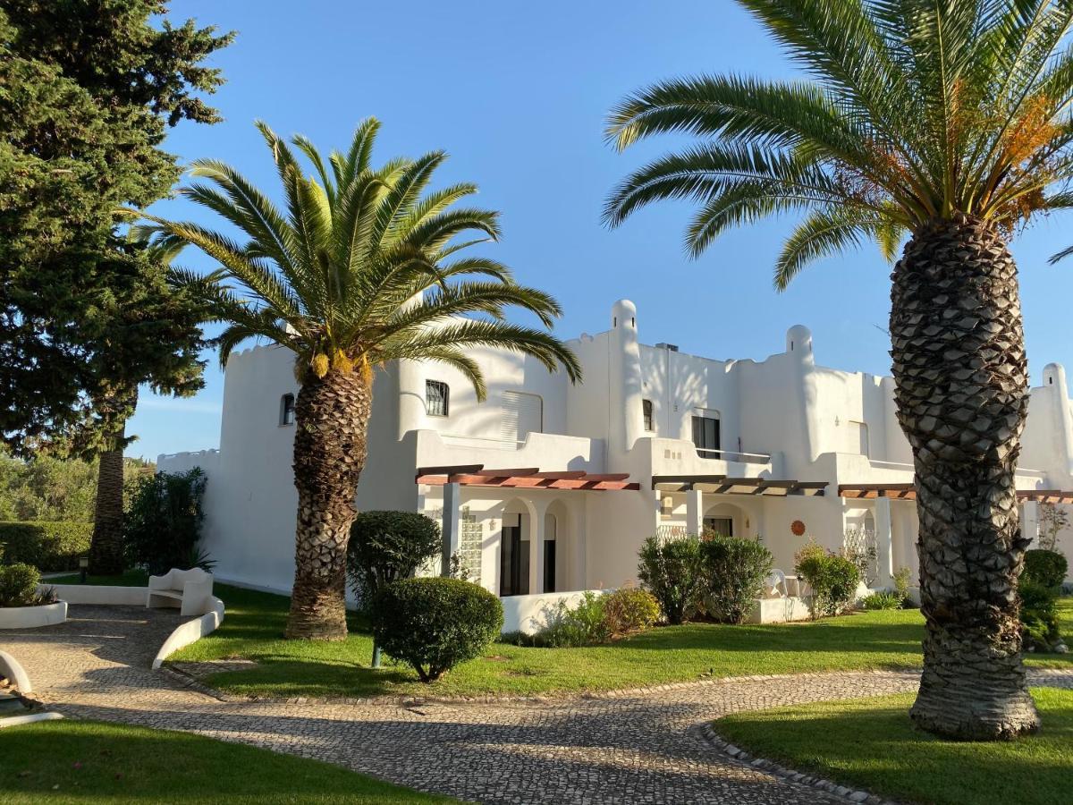 Superb Beach Townhouse At Vila Gaivota Resort Ferragudo Extérieur photo