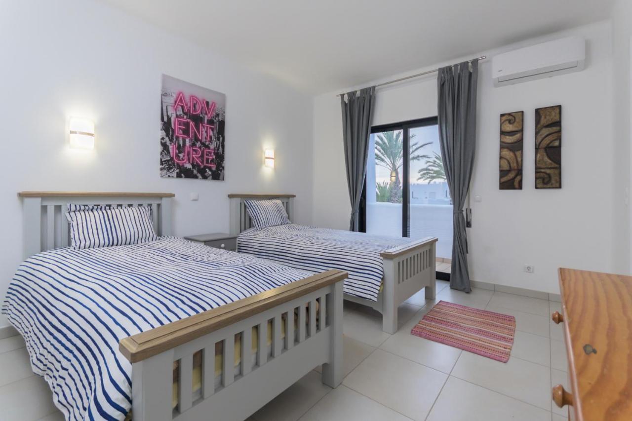 Superb Beach Townhouse At Vila Gaivota Resort Ferragudo Extérieur photo